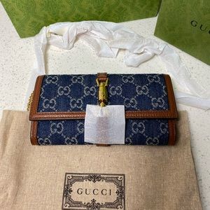 Gucci denim Jackie crossbody